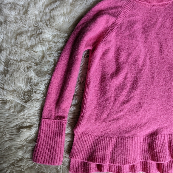 EUC J. Crew Side Slit Supersoft Turtleneck Sweater in Intense Pink - Picture 8 of 16